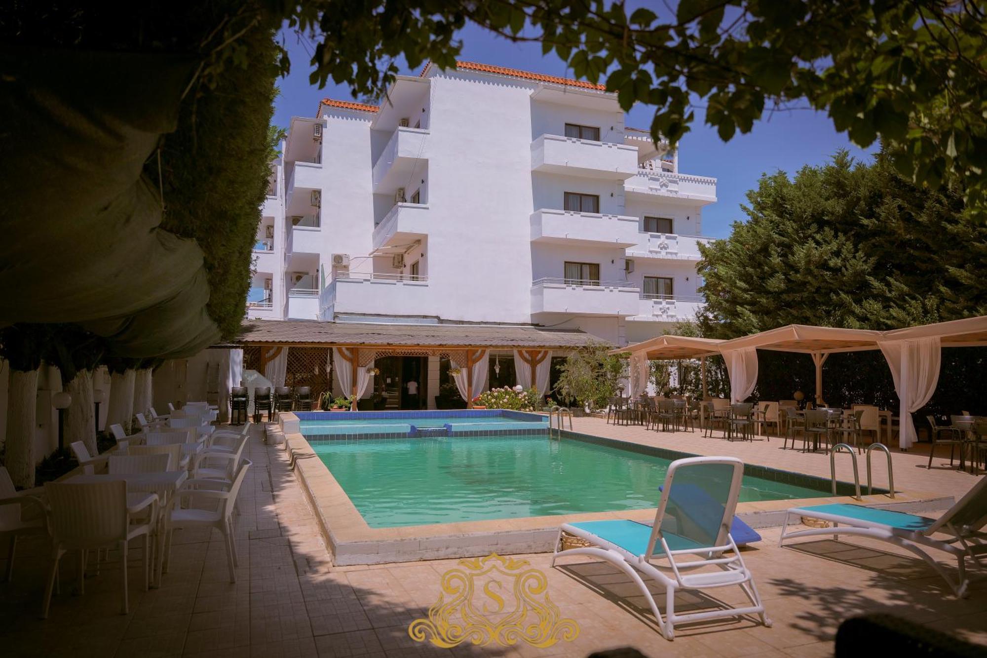 Hotel Sorrente Golem  Luaran gambar
