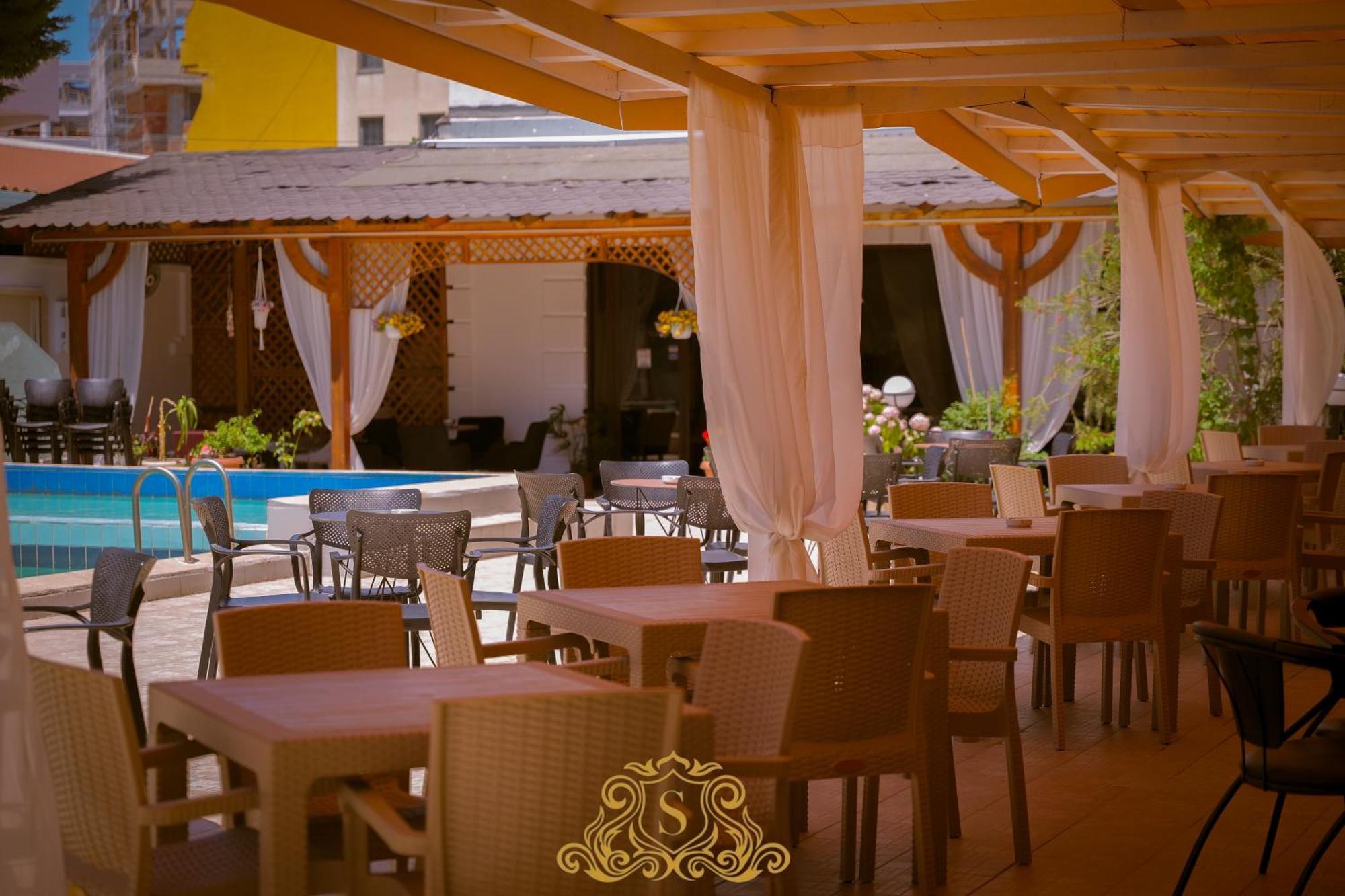 Hotel Sorrente Golem  Luaran gambar