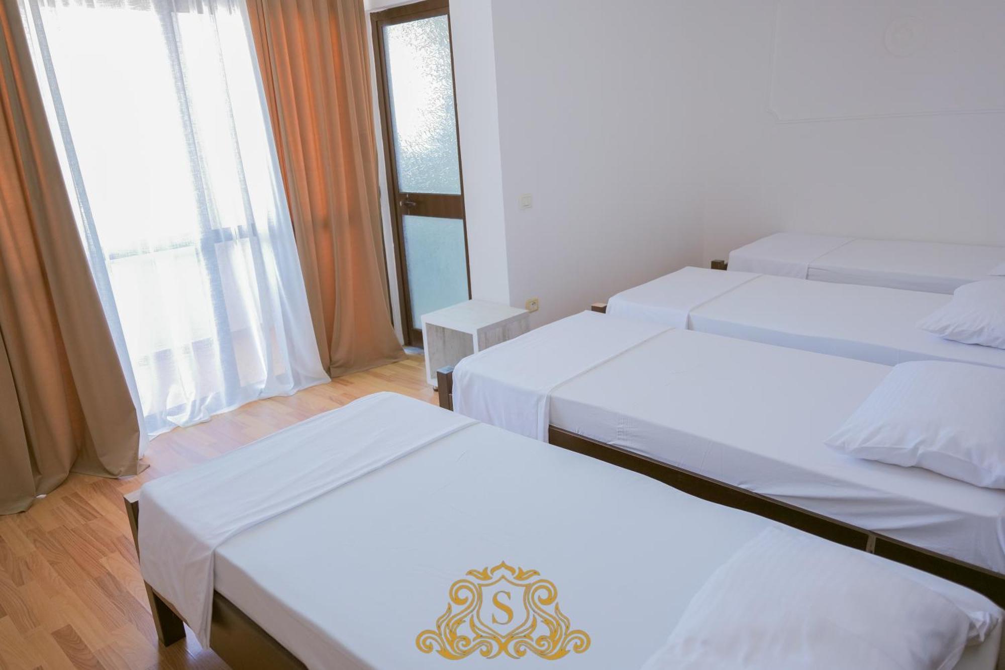 Hotel Sorrente Golem  Luaran gambar