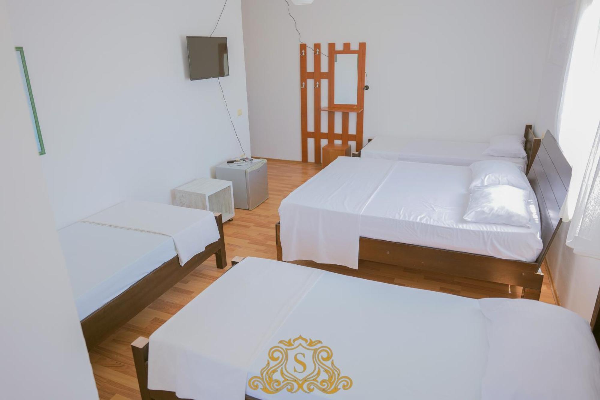 Hotel Sorrente Golem  Luaran gambar